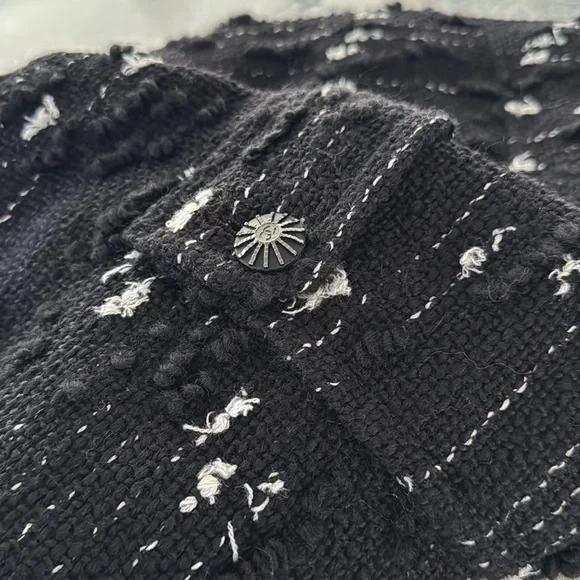 Chanel tweed skirt size 38